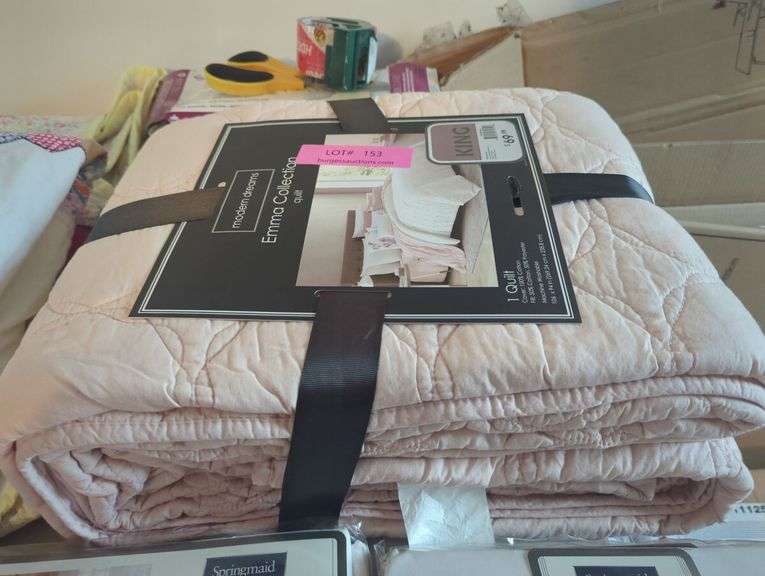 Modern Dreams Emma Collection King Size Quilt