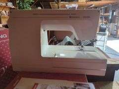 Husqvarna Viking Designer I Embroidery Machine with Case