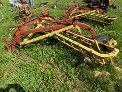 New Holland 256 Hay Rake