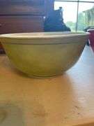 Set of Four Pyrex Mixing Bowls
