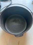 Griswold No. 9 Tite-Top Baster Cast Iron Dutch Oven