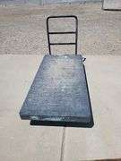 Industrial rubbermaid cart W/wheels