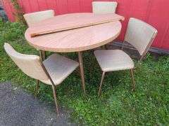 Mid-Century Modern Dining Table and Chairs