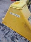 Uline Pallet Truck - 5500 Lb Capacity
