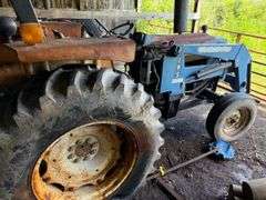 Ford 195 Tractor with Loader