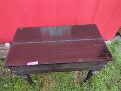 Spinet desk