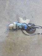 Makita 9557NB Angle Grinder