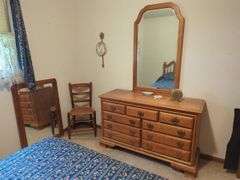 Oak Bedroom Set: Bed, Dresser, Mirror, and Nightstand