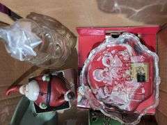 Holiday Decorations and Home Decor Lot