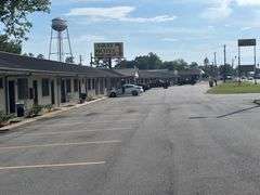The Gray Motel, 112 E. Clinton St., Gray, GA